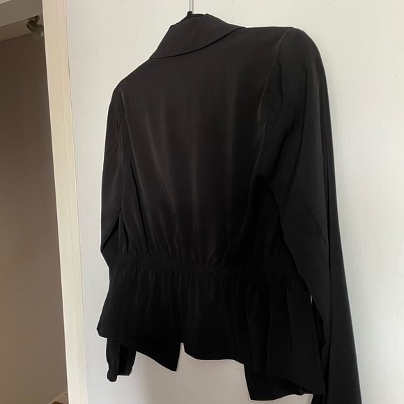 Button Detail Blazer - Picture 4 of 7